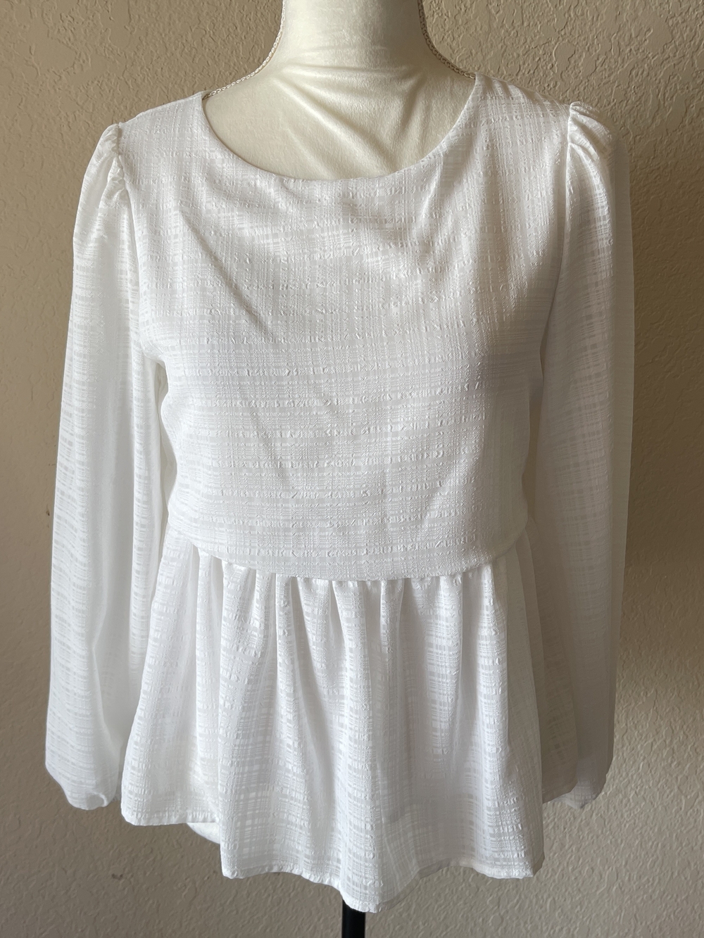 Blue Rain blouse Women medium white bishop sleeve round neck sheer with liner S